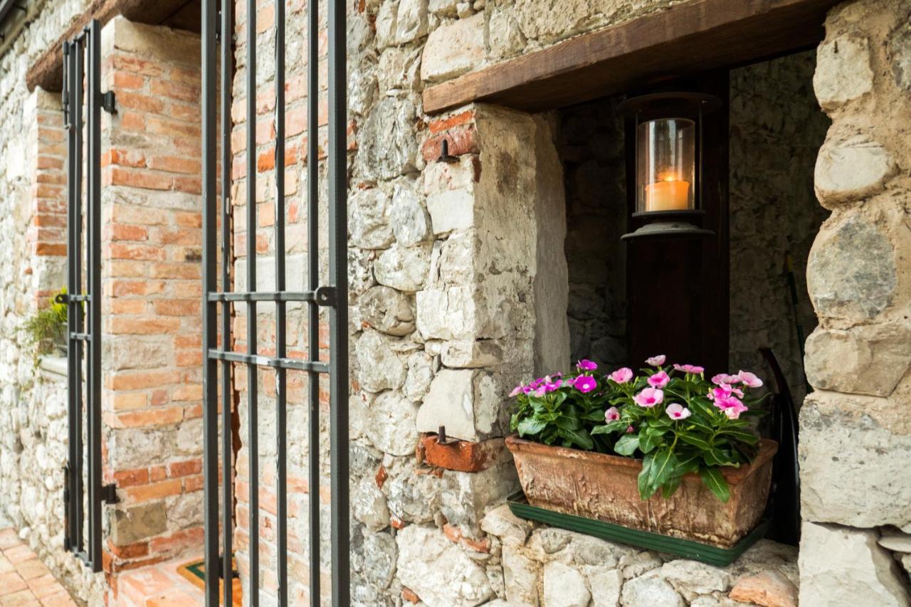 Albergo Diffuso Magredi Vivaro Екстер'єр фото